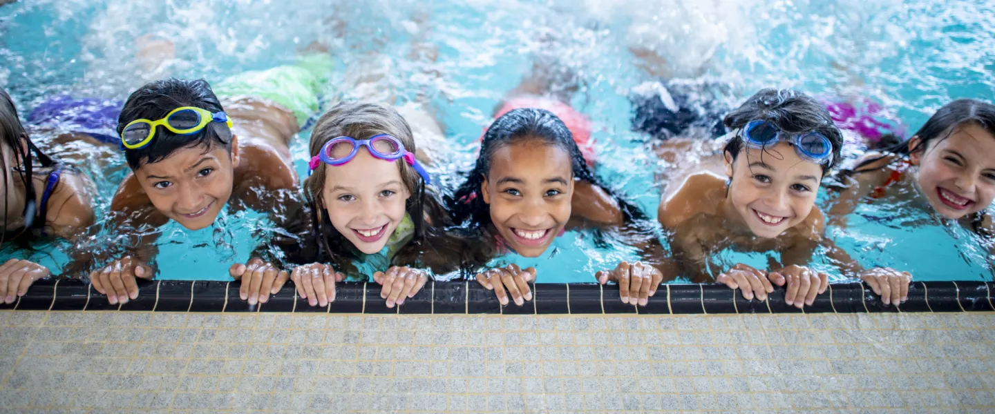 kids in swimming pool