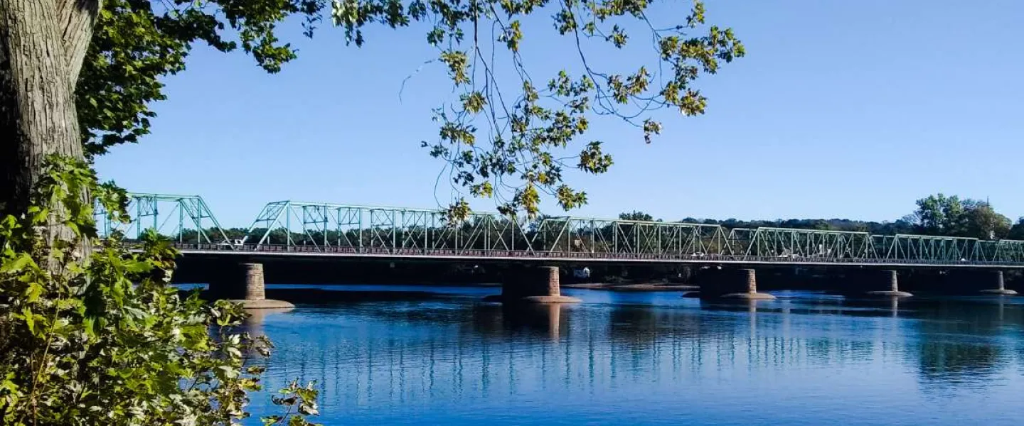 bridge connecting pa and nj