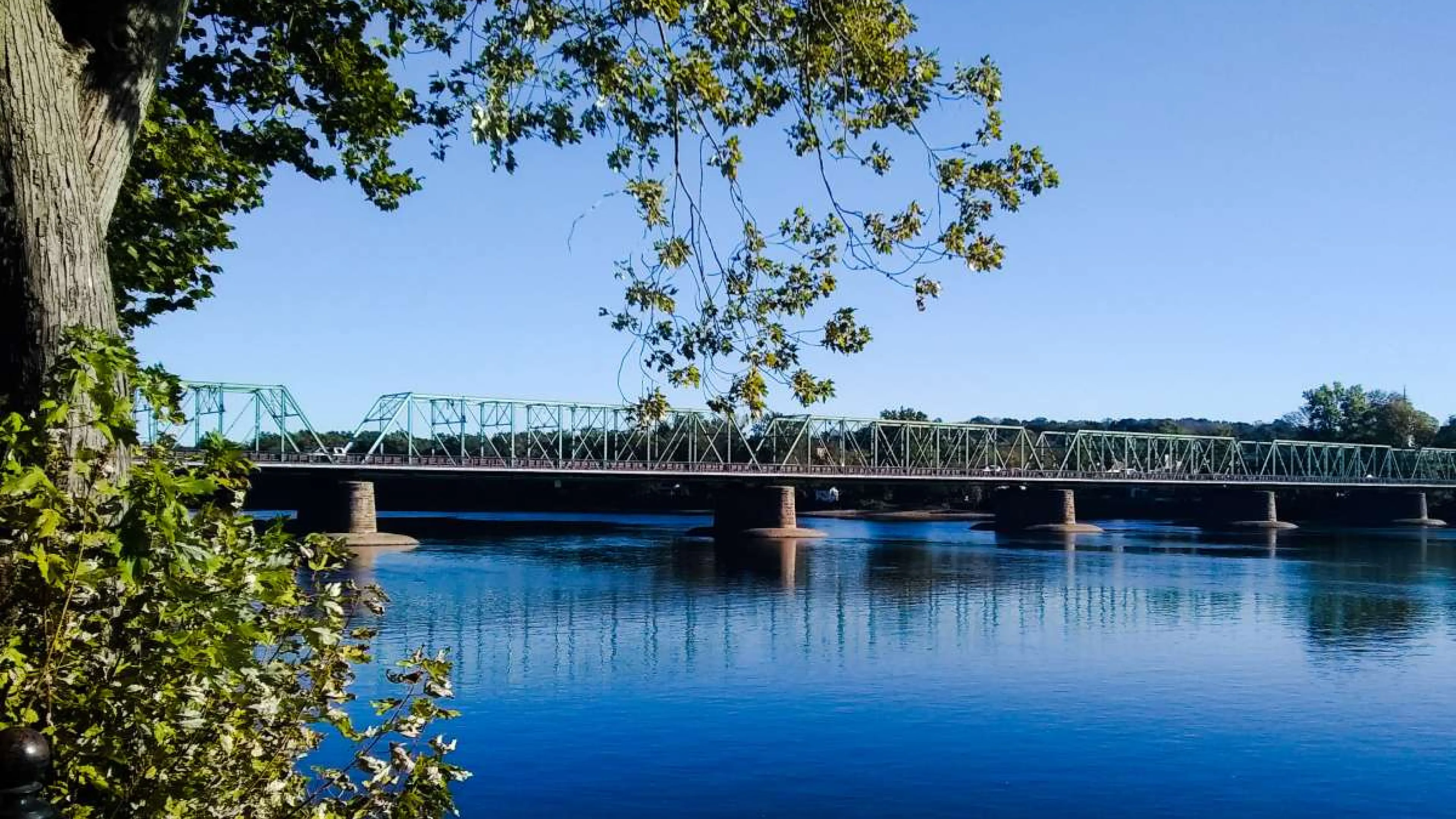 bridge connecting pa and nj