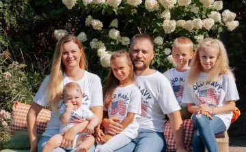 pashova family